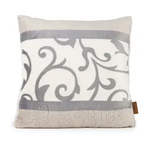 Coussin décoratif Svilanit Beatrice image-0