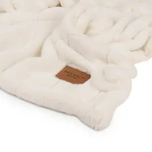 Decorative blanket Svilanit Sofia image-2