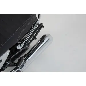 Υποστήριξη αριστερής πλαϊνής τσάντας SW-Motech SLC. Moto Guzzi V7 lll (16-). image-1