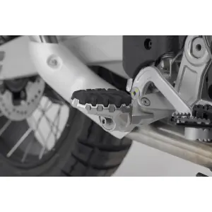 Motorcycle footrest kit SW-Motech Evo Yamaha Ténéré 700 (19-) image-3