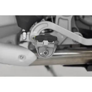 Motorcycle footrest kit SW-Motech Evo Yamaha Ténéré 700 (19-) image-1