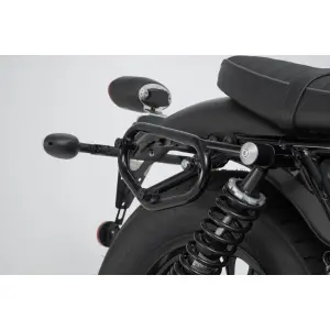 Halterung für rechte Seitentasche SW-Motech SLC. Moto Guzzi V9 Roamer/Bobber (15-). image-2
