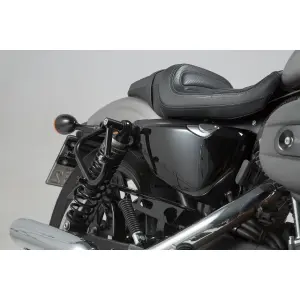 Υποστήριξη πλαϊνής τσάντας δεξιάς SW-Motech SLC. Harley Davidson Sportster modèles (04-). image-1