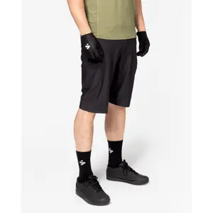 Short Sweet Protection Hunter Light image-3