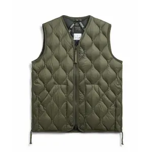 taion-001alszml-1-d-olive-doudoune-militaire-a-col-en-v-et-fermeture-eclair-en-w-taion-coquille-souple-dark-olive