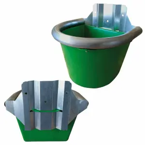 Horse feeder with reinforced iron walls Tattini