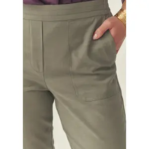 Pantaloni in viscosa e lyocell donna Tatuum Sudikaria image-4
