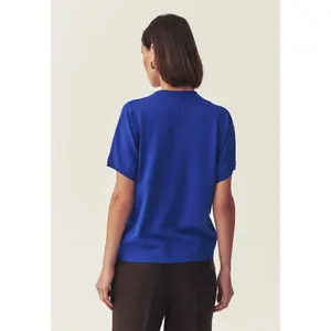 V-neck T-shirt for women Tatuum Ineza image-2