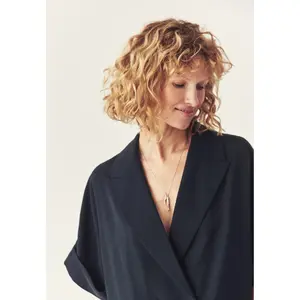 Short Sleeve Blazer for Women Tatuum Teteri image-4