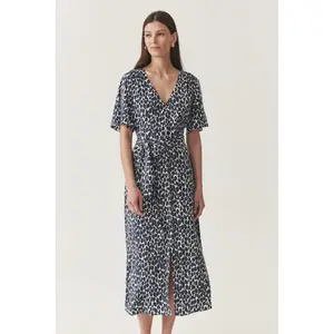 Women's dress Tatuum Matse image-1