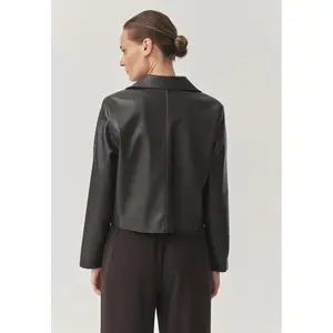 Kurtka damska z materiału skóropodobnego Tatuum Boxa image-1