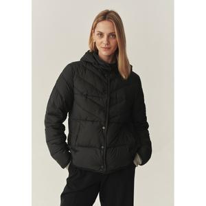 t2540-015b-999-daunenjacke-mit-kapuze-damen-tatuum-samori-schwarz