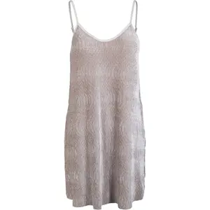 Women's Urban Classic velvet lip dress image-0