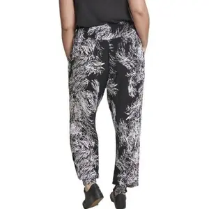 Női nagy méretű nadrág Urban Classic Sarong image-5