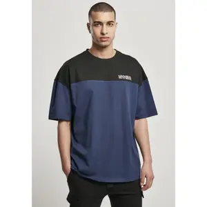 T-shirt Urban Classics oversized color block logo image-0