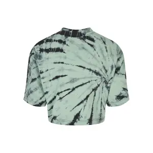 T-shirt mulher tamanhos grandes Urban Classics oversized cropped tie dye image-3