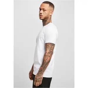 Camiseta Urban Classics Organic Fitted Strech image-3