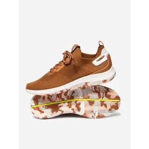 Sneakers da donna TBS Jellina image-2