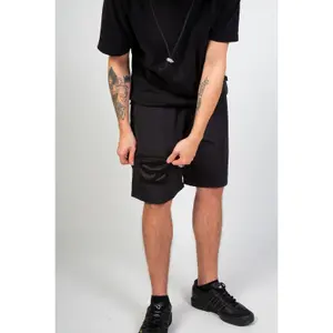 product/t/e/tealer_short-tlr-monogram-black_2.jpg