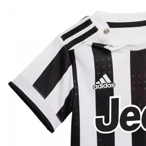 Babykit voor thuis Juventus 2021/22 image-3