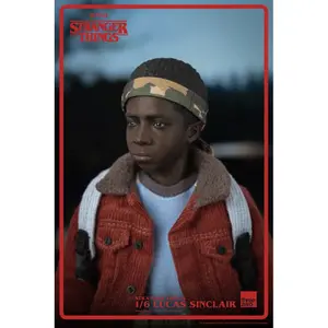 Collectible figurine threezero Stranger Things Lucas Sinclair image-1