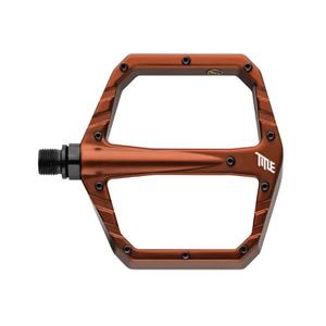 peti1003-pedale-title-connect-bronze-105x111-mm