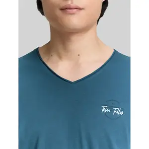 V-neck T-shirt Tom Tailor image-4