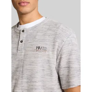 Injected Structured T-Shirt Tom Tailor Henley image-4