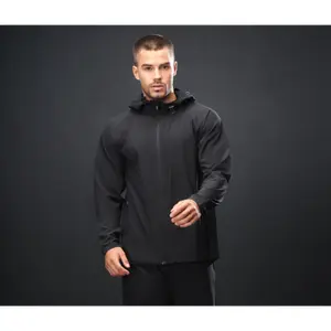 Hooded windbreaker Tombo image-4