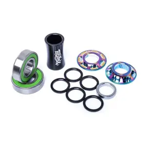 pett2503-tretlagerachse-total-bmx-total-team-bb-regenbogen-19-mm