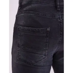 Pantalones pitillo con detalle de logotipo en la espalda Project X Paris image-4