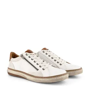 Trainers Travelin Coventry image-1