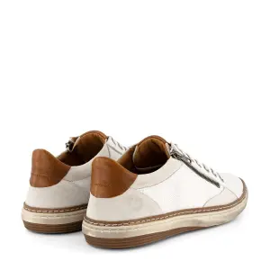 Trainers Travelin Coventry image-4