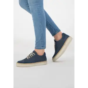 Sneakers Travelin Omage image-2