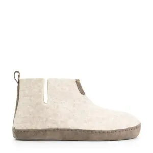 Slippers Travelin Stay-Home image-0