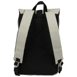 Backpack Trespass Study image-2