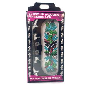 clfstewh-pattino-con-le-dita-trigger-close-up-eden-bianco-tu