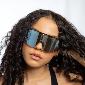 kstris006-bl-063-sonnenbrille-tripoint-lake-victoria-matt-black-tu