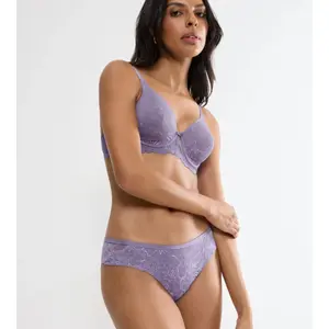 Γυναικείο σλιπάκι Triumph Amourette Charm T image-1