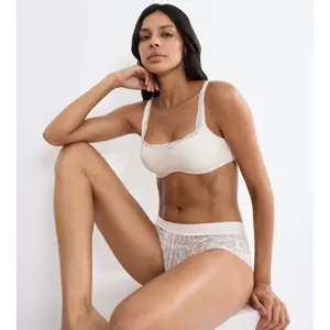 Dames Triumph Body Make-Up Illusion image-1