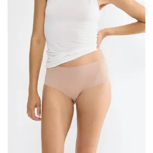 Women's panties Triumph Pretty Micro Maxi image-2