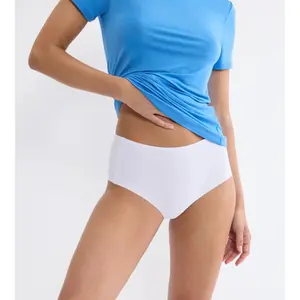 Γυναικείο σλιπάκι Triumph Smart Invisible Maxi image-1