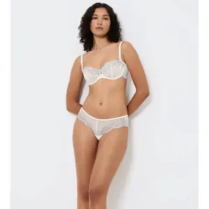 Braguitas de encaje para mujer Triumph Comfort Glam image-3