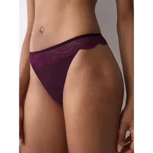 Zweifarbiger Spitzenhöschen für Damen Triumph Comfort Glam image-3