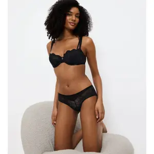 Dames hipster lingerie met kant Triumph Palina Moonlight Kiss Hipster image-3