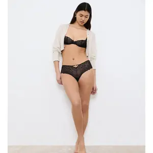 Koronkowe figi damskie Triumph That Night In Vegas image-3