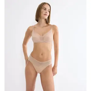 Γυναικείο σουτιέν χωρίς μπανέλες Triumph Breathe & Lift Smart image-1