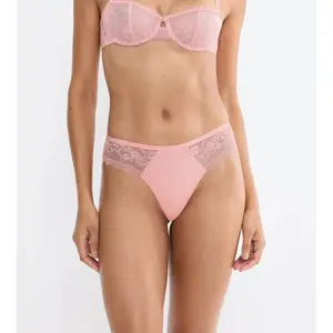 Women's thong Triumph Comfort Allure image-2
