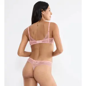 Women's thong Triumph Comfort Allure image-3
