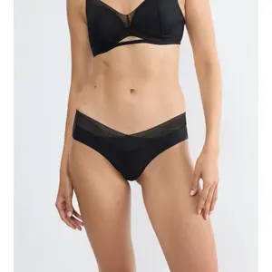 Γυναικείο σλιπάκι Triumph Breathe & Lift Smart image-1